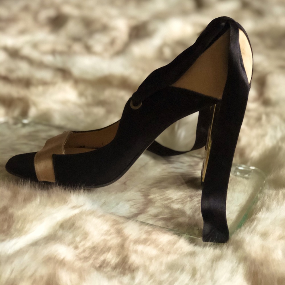 Authentic Jour block heels